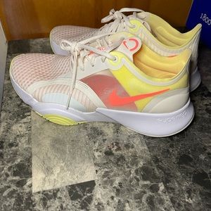Nike SuperRep Go